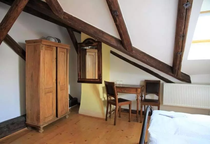 Hotelli Penzion Kamenne Slunce
