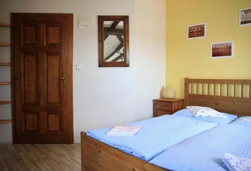 Hotelli Penzion Kamenne Slunce
