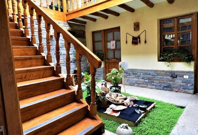 Hotelli Picaflor Tambo Guest House