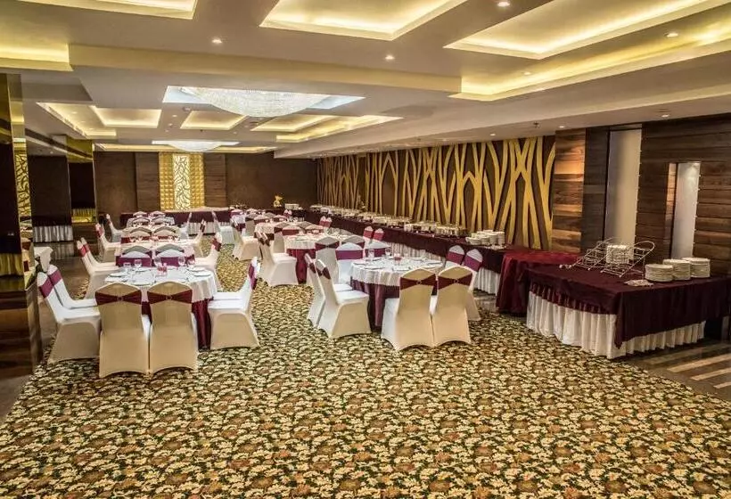 ホテル Regenta Central Amritsar
