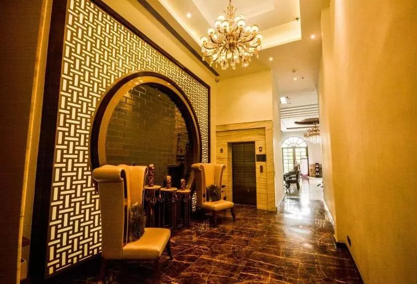 ホテル Regenta Central Amritsar