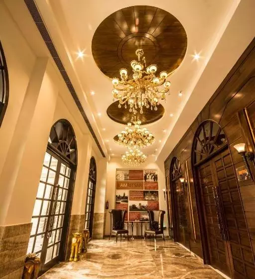 ホテル Regenta Central Amritsar