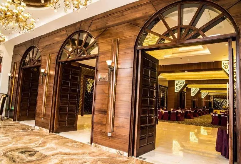 ホテル Regenta Central Amritsar