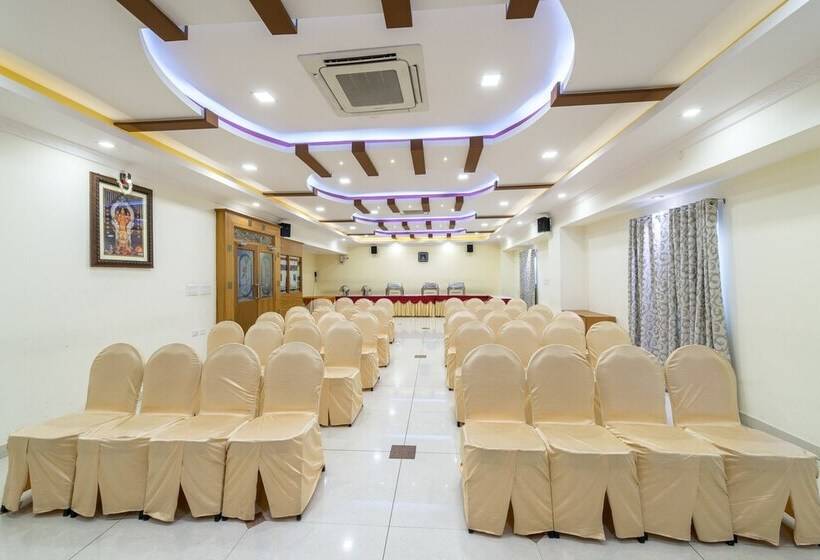 Hotel Treebo Akshaya Lalbagh Inn