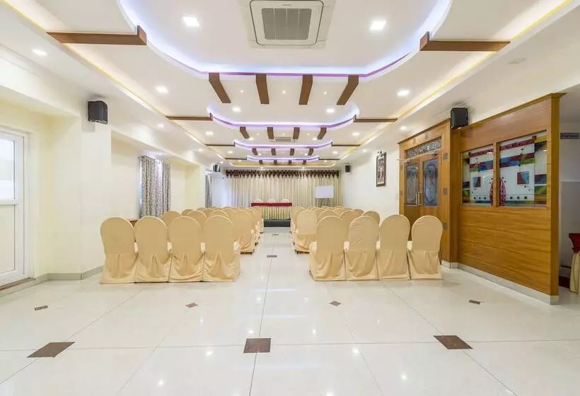 Hotelli Treebo Akshaya Lalbagh Inn