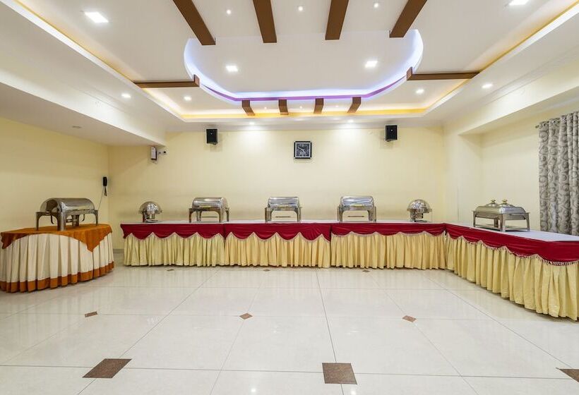 Hotel Treebo Akshaya Lalbagh Inn