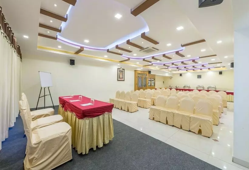 Hotelli Treebo Akshaya Lalbagh Inn
