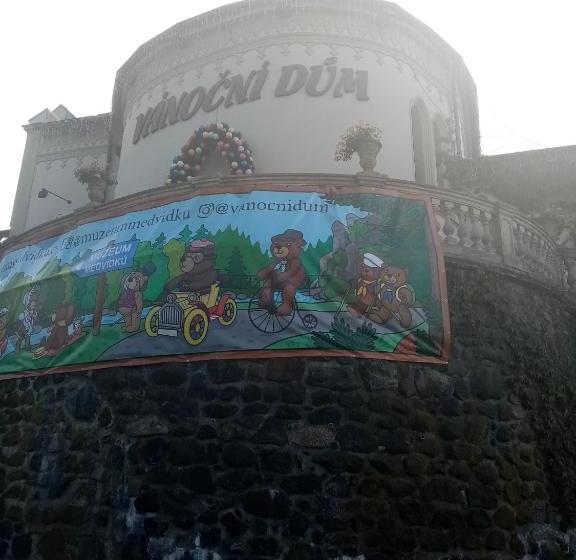 Szálloda Vila Anton