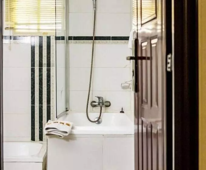 Aun Hotel Conference Centre And Spa