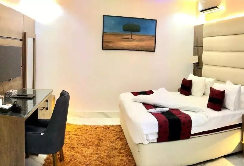 Aun Hotel Conference Centre And Spa