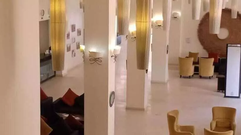 Aun Hotel Conference Centre And Spa