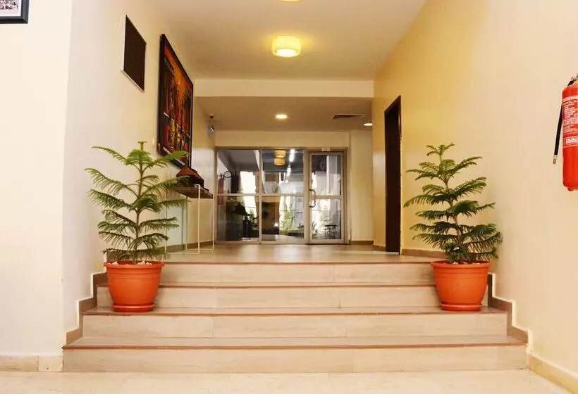 Aun Hotel Conference Centre And Spa