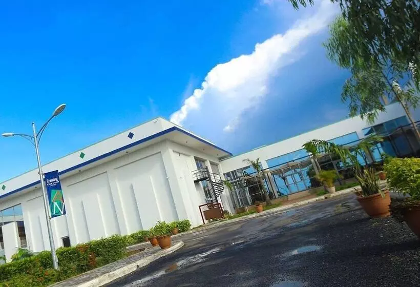 Aun Hotel Conference Centre And Spa