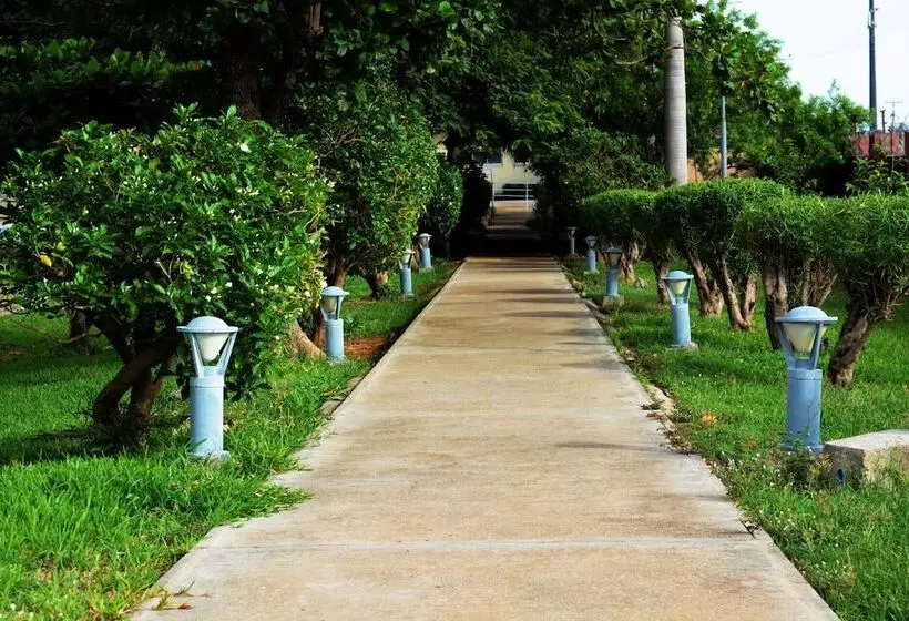 Aun Hotel Conference Centre And Spa