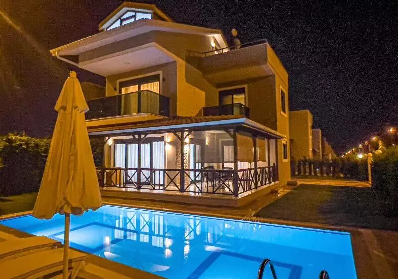 Hotelli Paradise Town Villa Belhamra