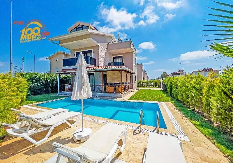 Hotelli Paradise Town Villa Belhamra