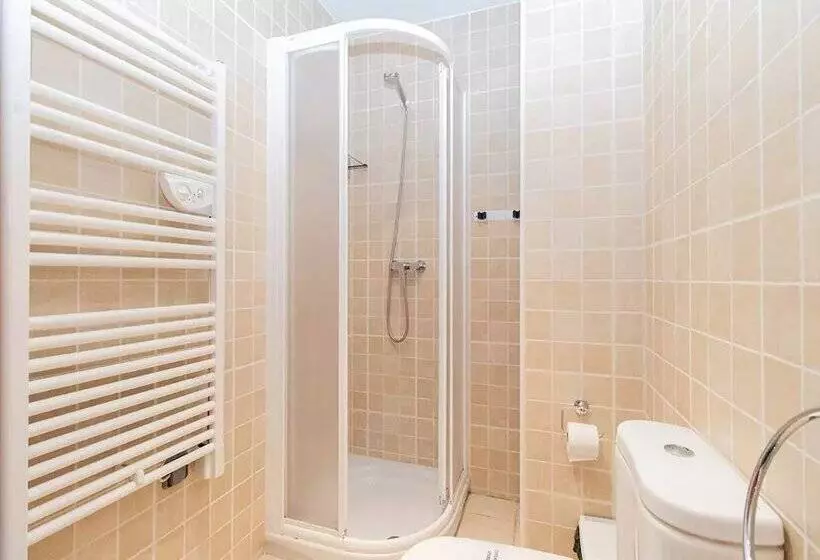 Apartamentos Araco 3000