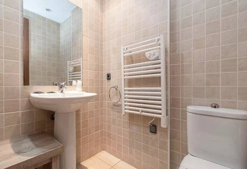 Apartamentos Araco 3000