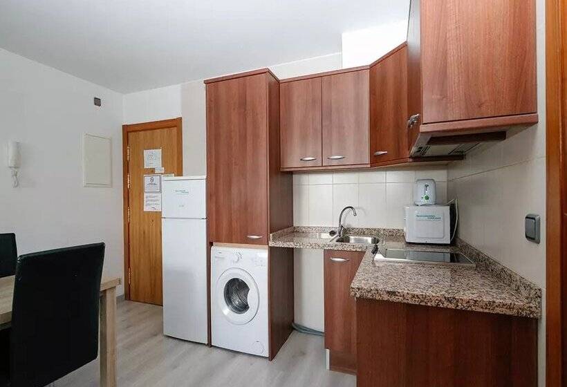 Apartamentos Araco 3000