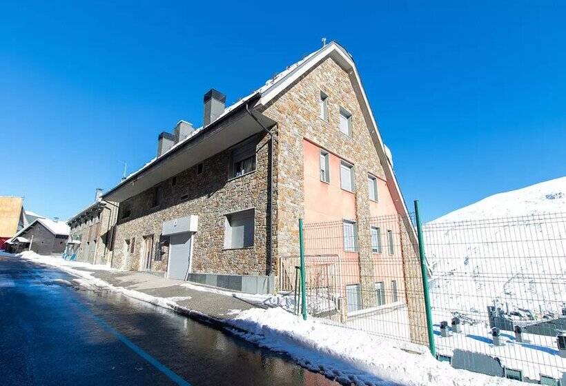 Apartamentos Araco 3000