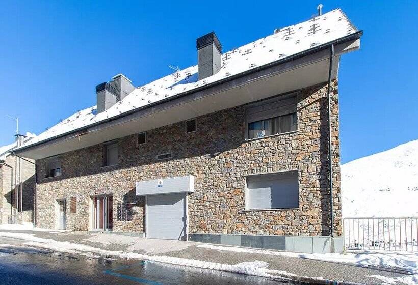 Apartamentos Araco 3000