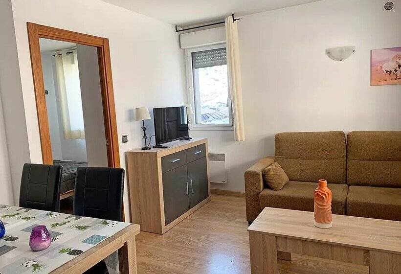 Apartamentos Araco 3000