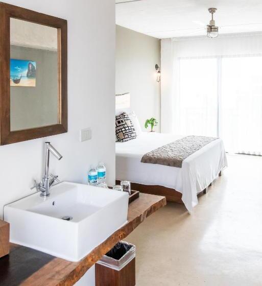 Hotel 52 Playa Del Carmen