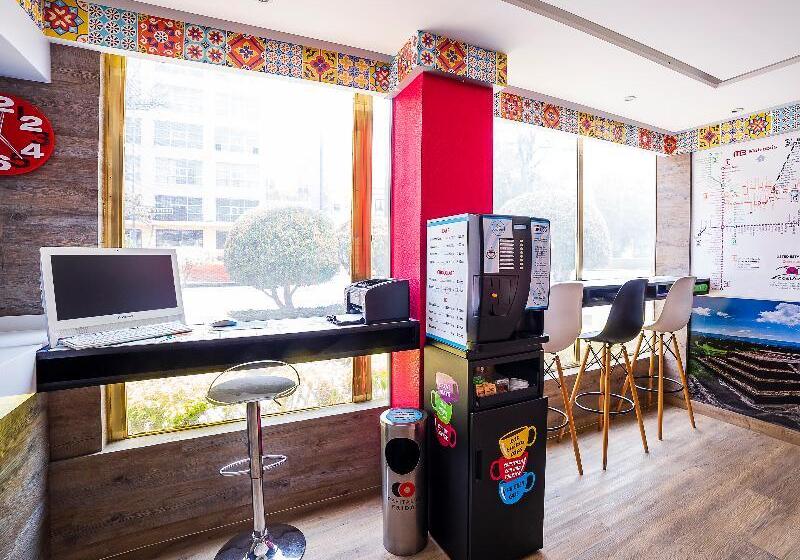 ホテル Ayenda Frida Costa Azul