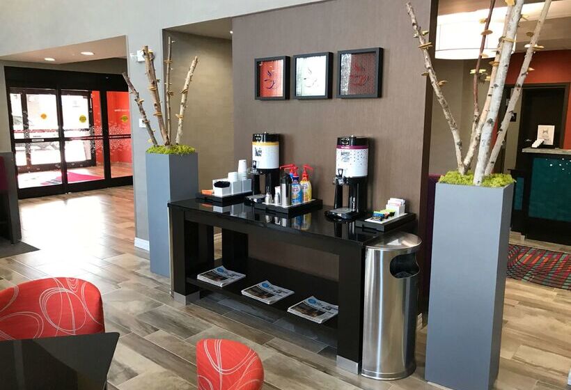 فندق Hampton Inn & Suites Moore