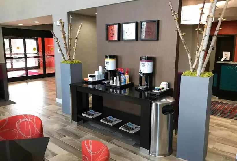ホテル Hampton Inn & Suites Moore