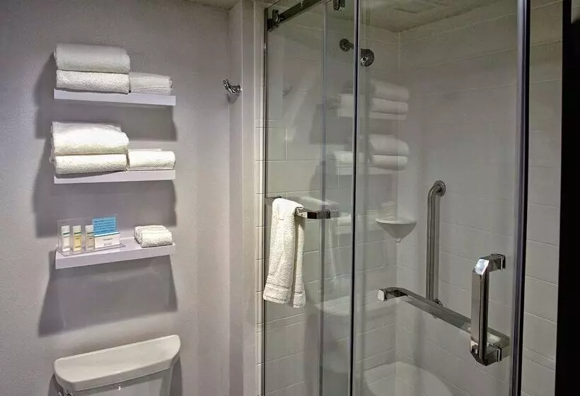 ホテル Hampton Inn & Suites Moore