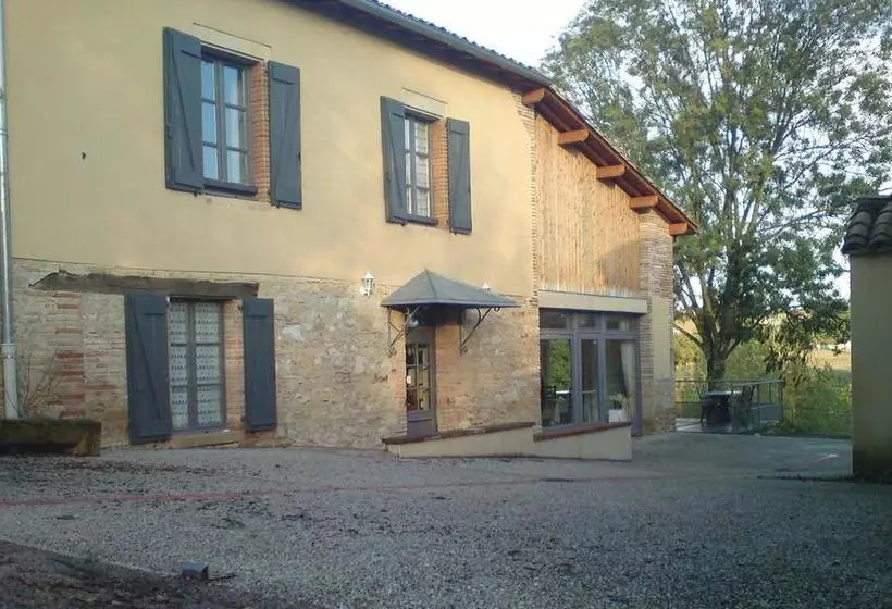 ホテル L Hostellerie Des Lacs