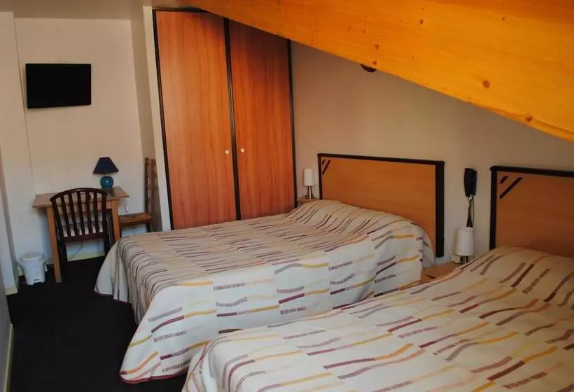 ホテル L Hostellerie Des Lacs