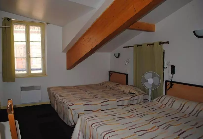 ホテル L Hostellerie Des Lacs