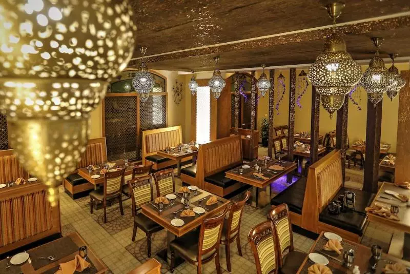 هتل Mughal Suites