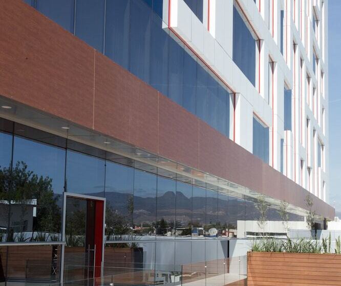 هتل Nh Collection Leon Expo