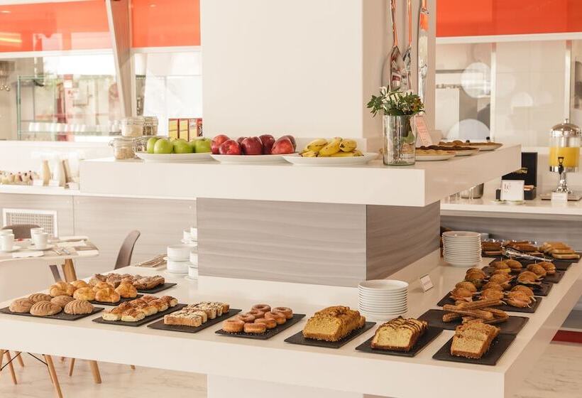 هتل Nh Collection Leon Expo