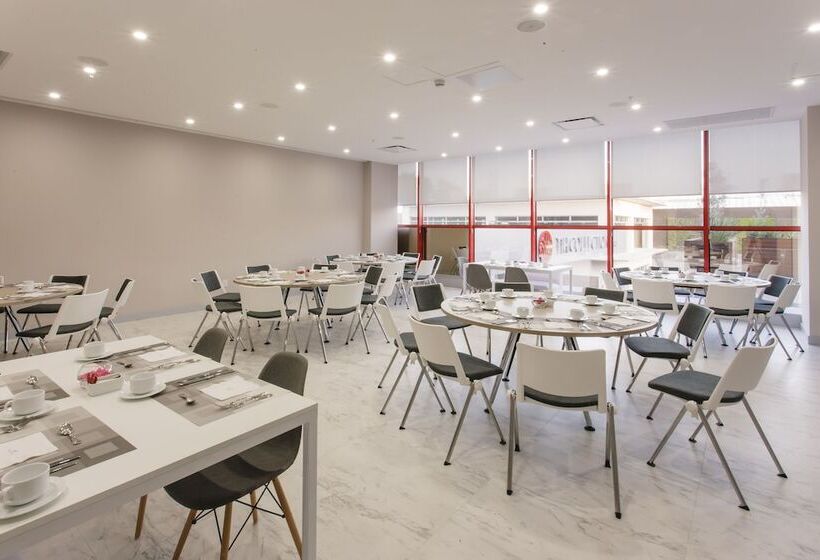 هتل Nh Collection Leon Expo