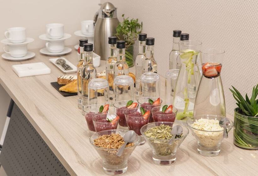 هتل Nh Collection Leon Expo