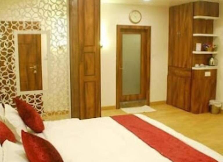 هتل Pandav,pachmarhi