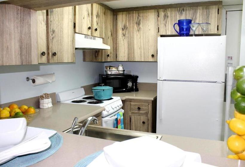 Szálloda The Bay Inn At The Lani Kai