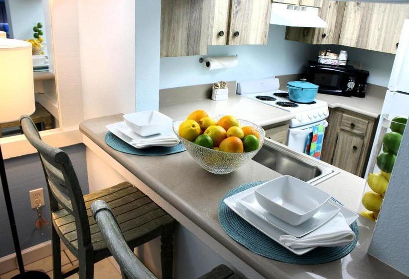 Szálloda The Bay Inn At The Lani Kai