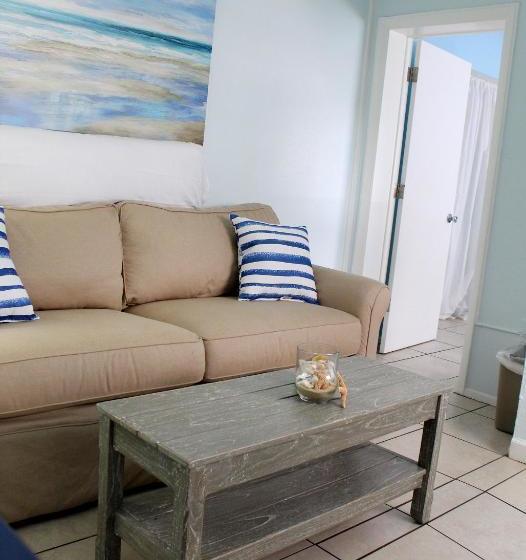 Szálloda The Bay Inn At The Lani Kai