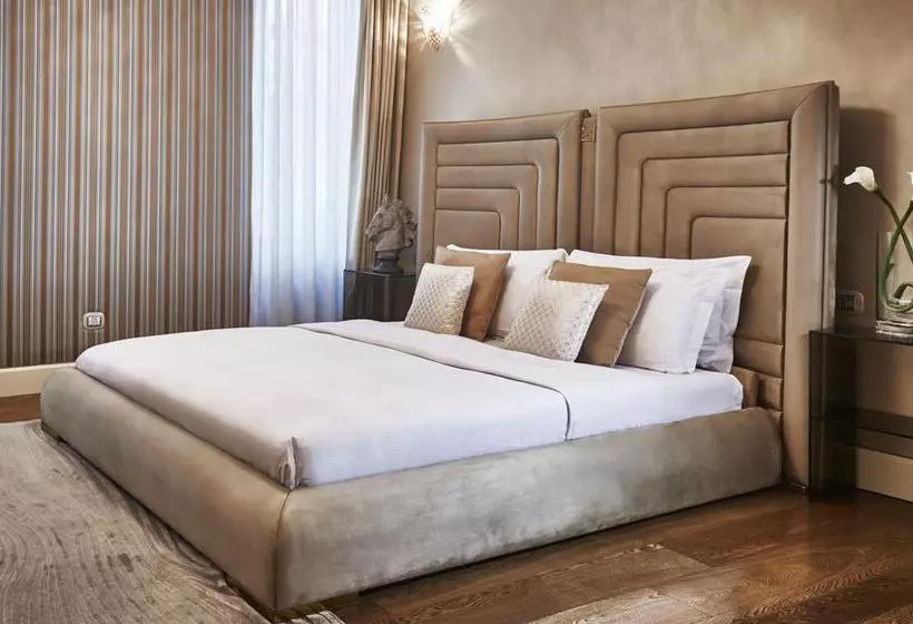 هتل The Suites