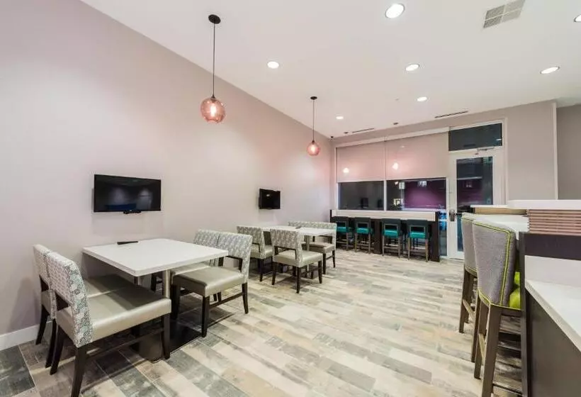 ホテル Towneplace Suites By Marriott Chicago Schaumburg