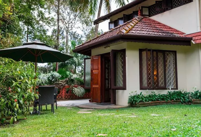 ホテル Tranquil Resort Wayanad