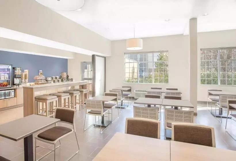 Microtel Inn & Suites By Wyndham Ocean City