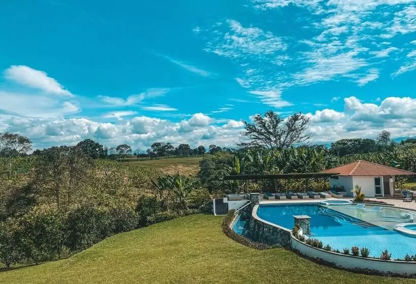 Hotelli La Casona Montañesa