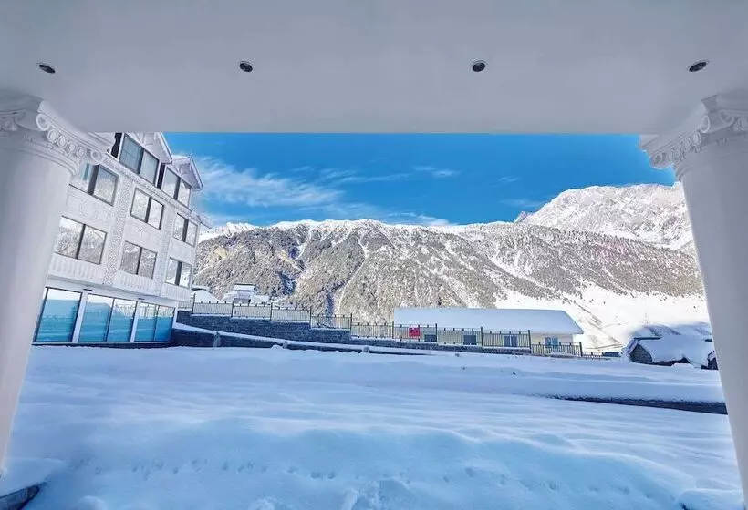 Radisson Hotel Sonamarg