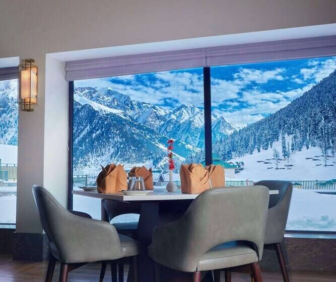 Radisson Hotel Sonamarg